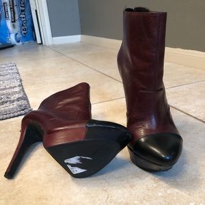 Jessica Simpson ankle boots